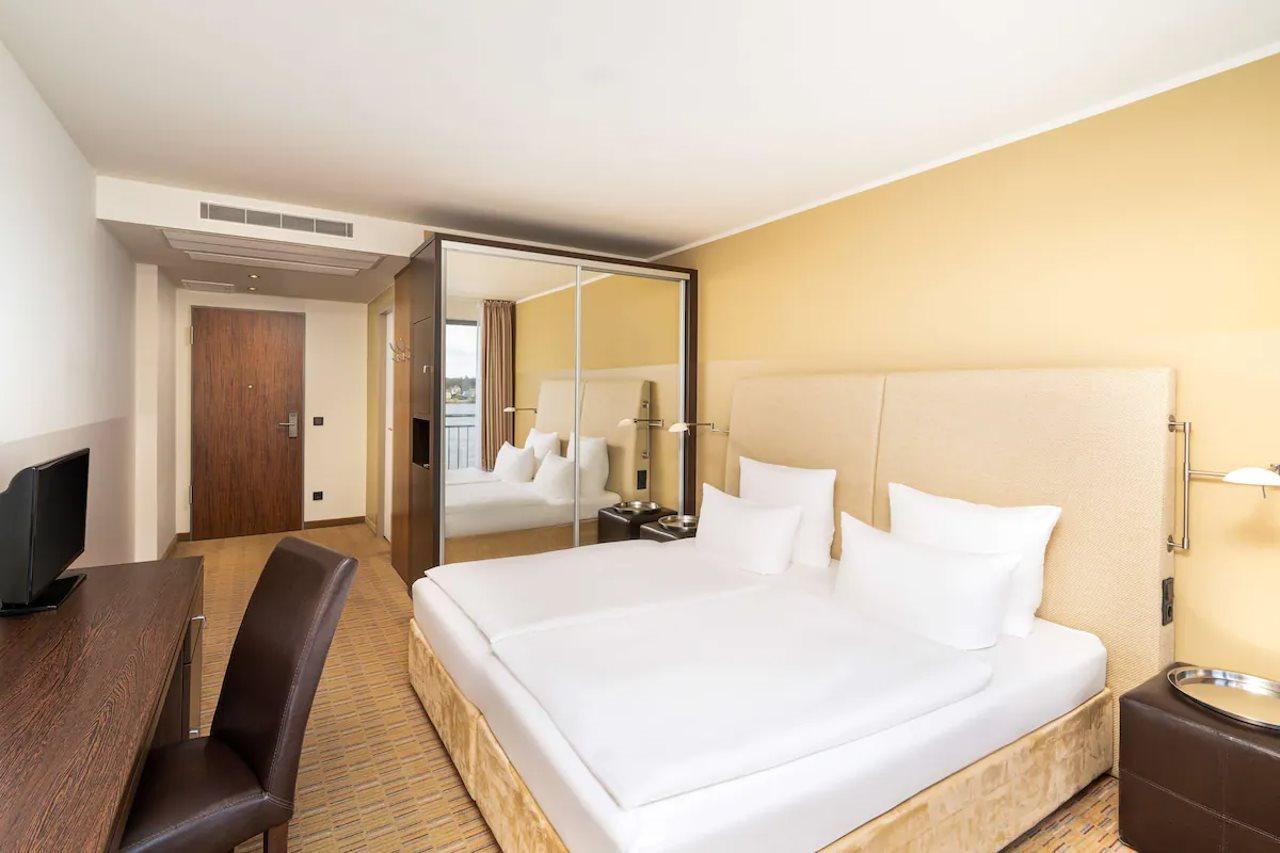 Elaya Hotel Hamburg Finkenwerder Ehemals The Rilano Hotel Hamburg Dış mekan fotoğraf